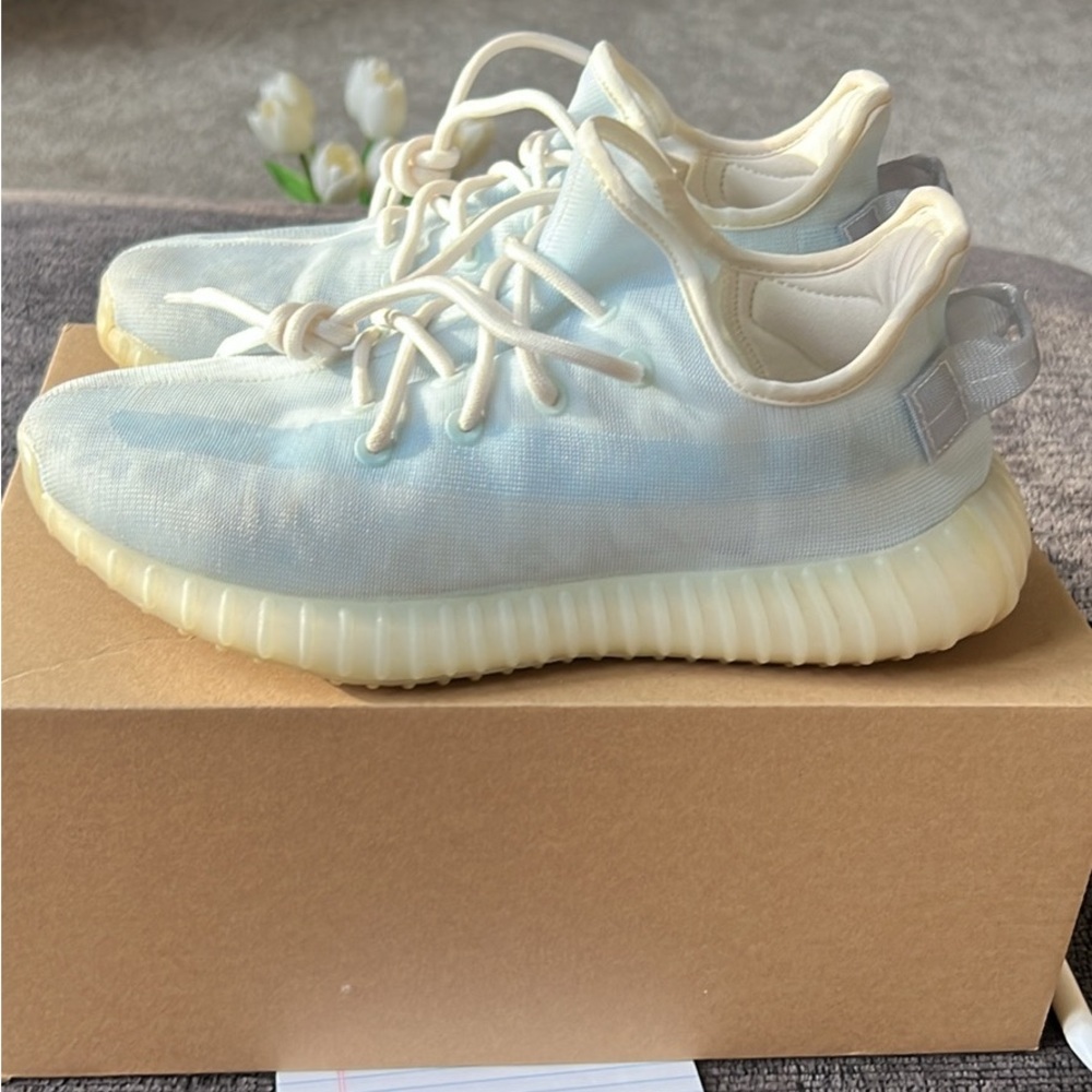 Men’s adidas Yeezy 350 Boost “Mono Ice”